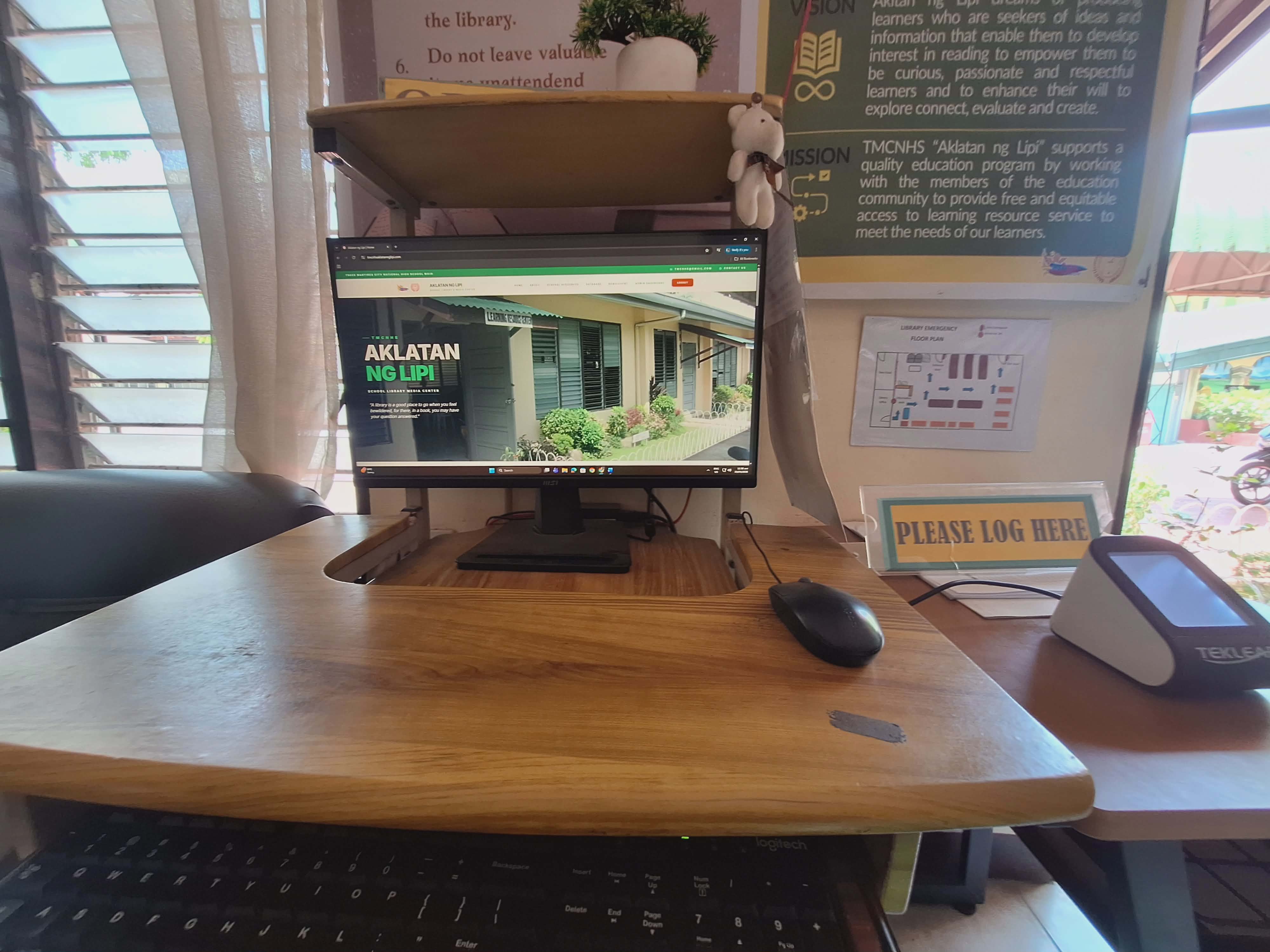 Computer Desk